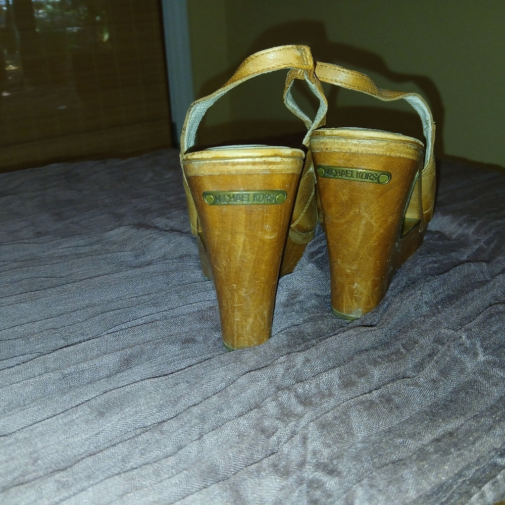 Michael Kors Vintage Wood Platform Wedges 7.5 Great Condition! - Picture 5 of 9